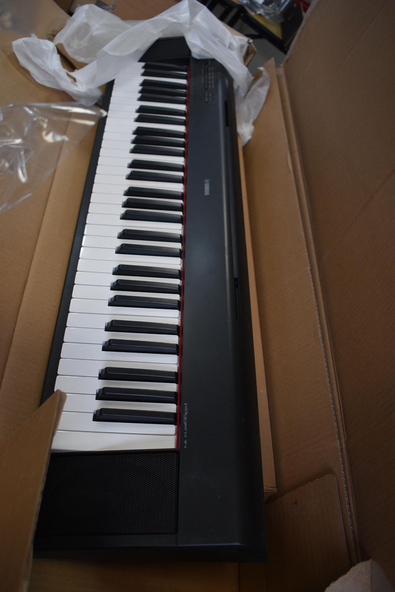 Yamaha Piaggero NP-12B Keyboard
