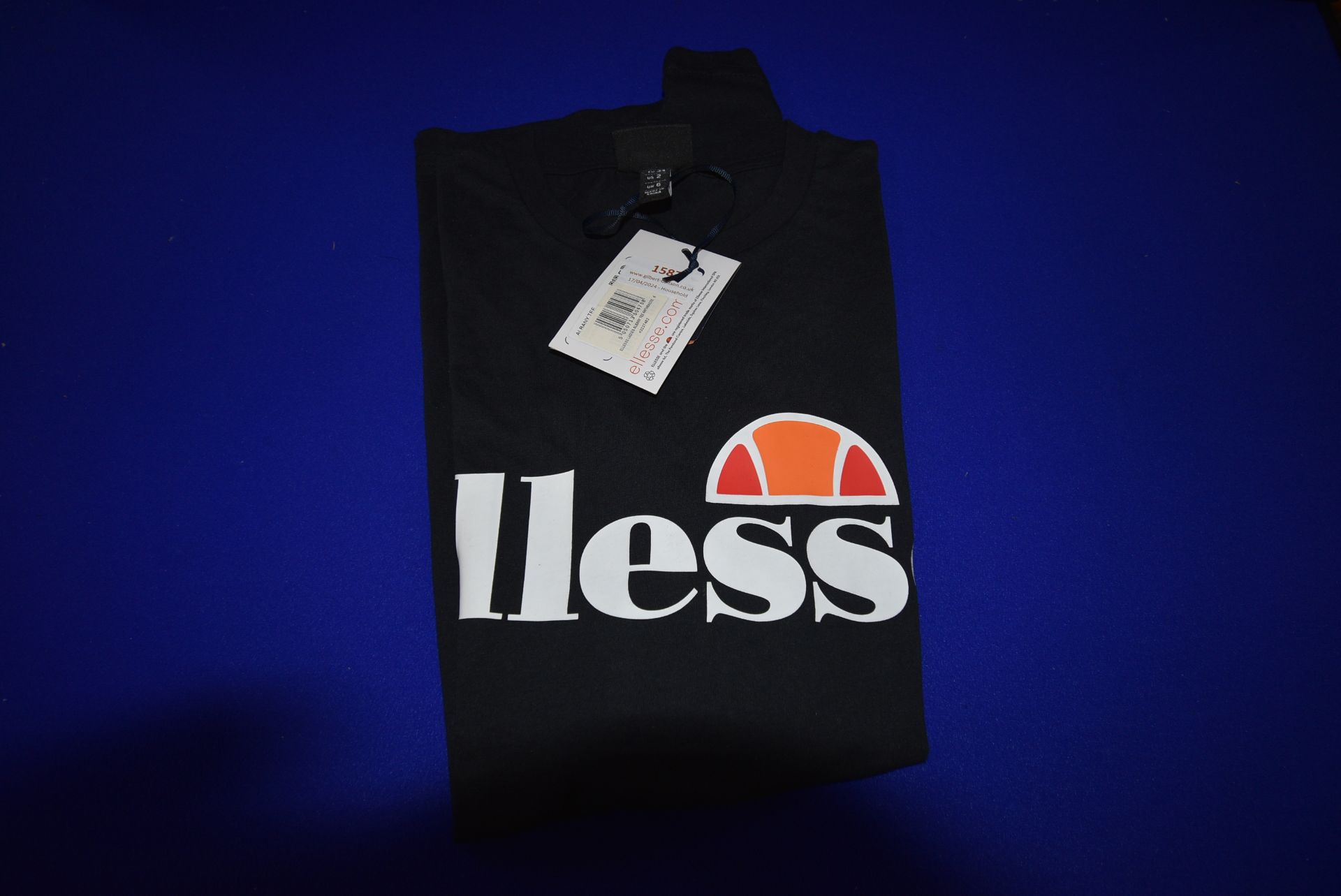 *Ellesse Black T-Shirt Size: 6