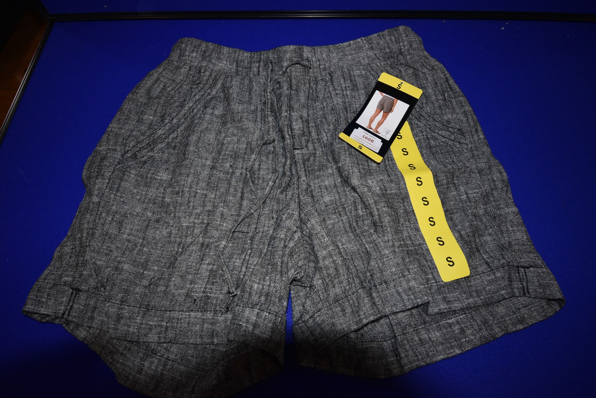 *Briggs Grey Shorts Size: S