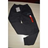 Puma Boy’s Black Joggers Size: 9-10 years