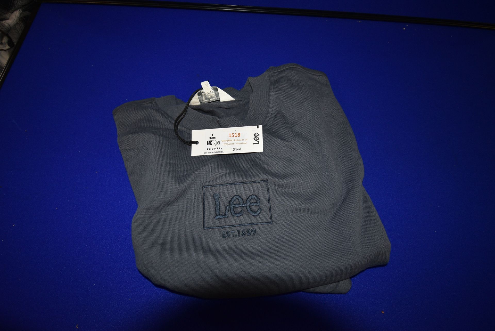 *Lee Long Sleeve Relax Fit Top in Grey Size: L