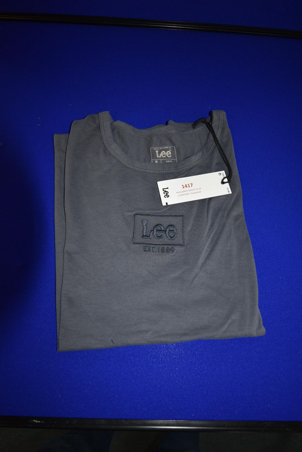 *Lee Grey T-Shirt Size: M