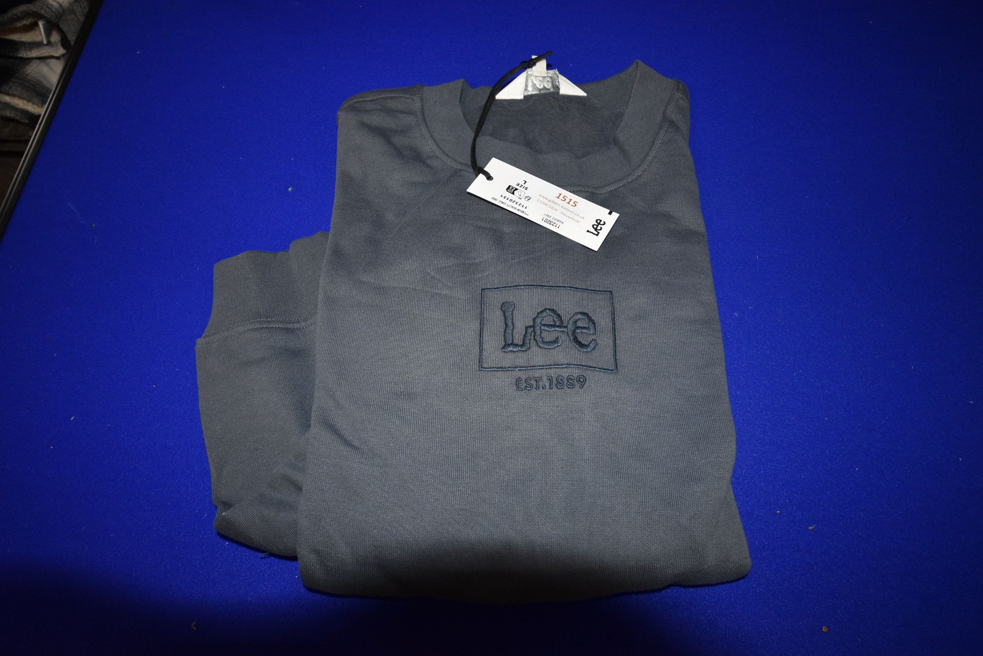 *Lee Long Sleeve Relax Fit Top in Grey Size: L