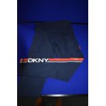 *DKNY Sport Leggings in Navy Size: S