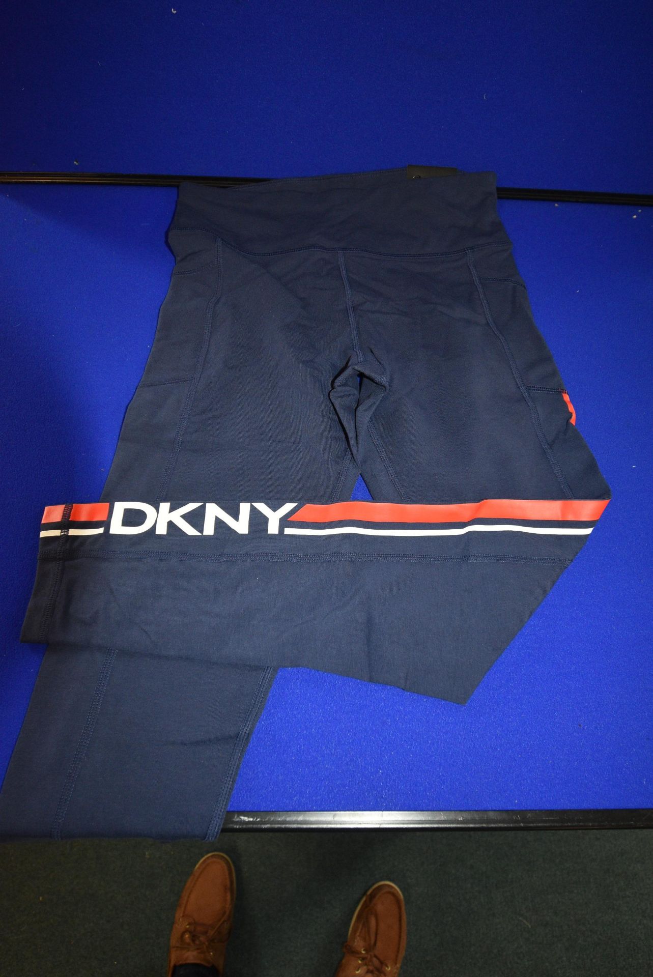 *DKNY Sport Leggings in Navy Size: S