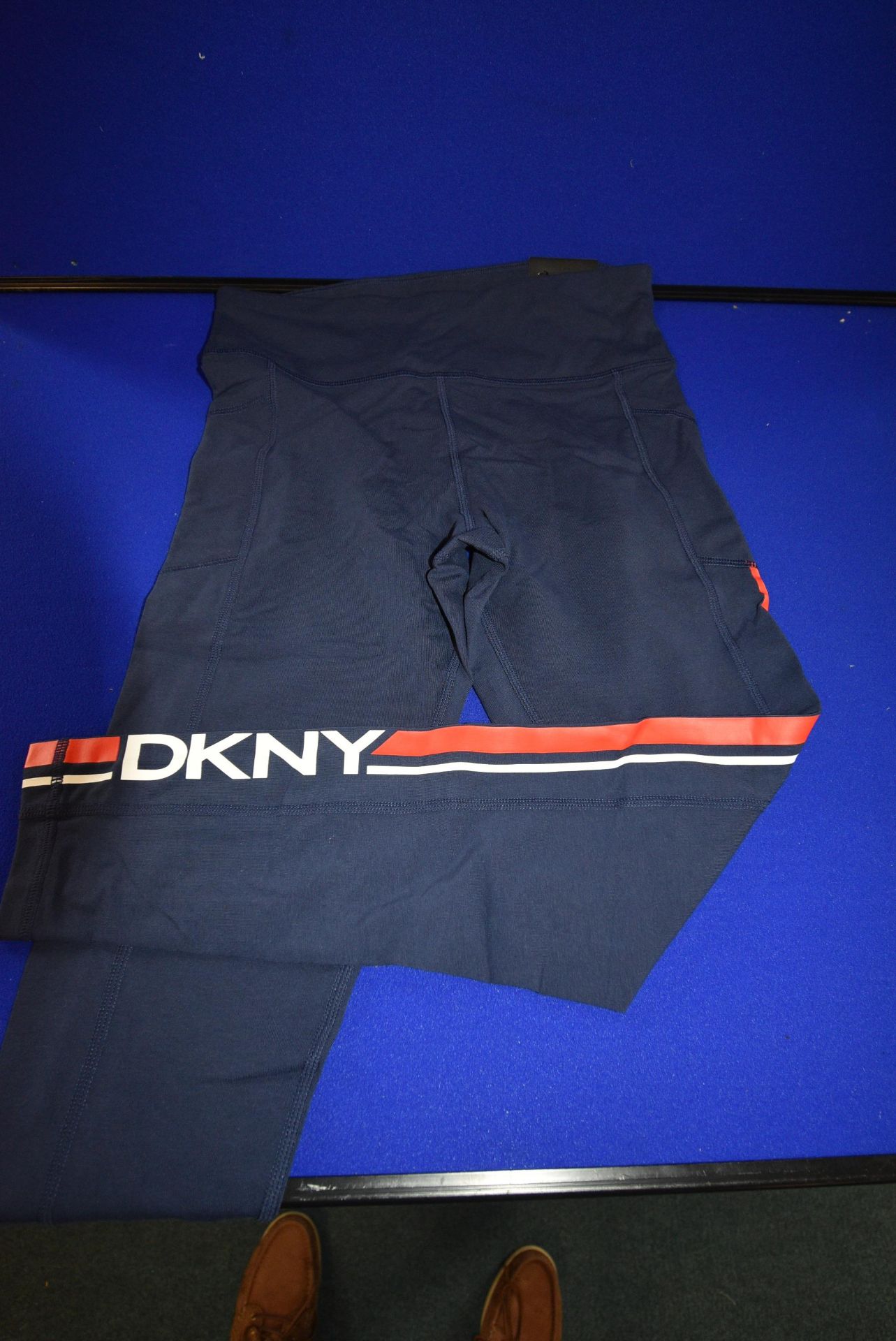 *DKNY Sport Leggings in Navy Size: S