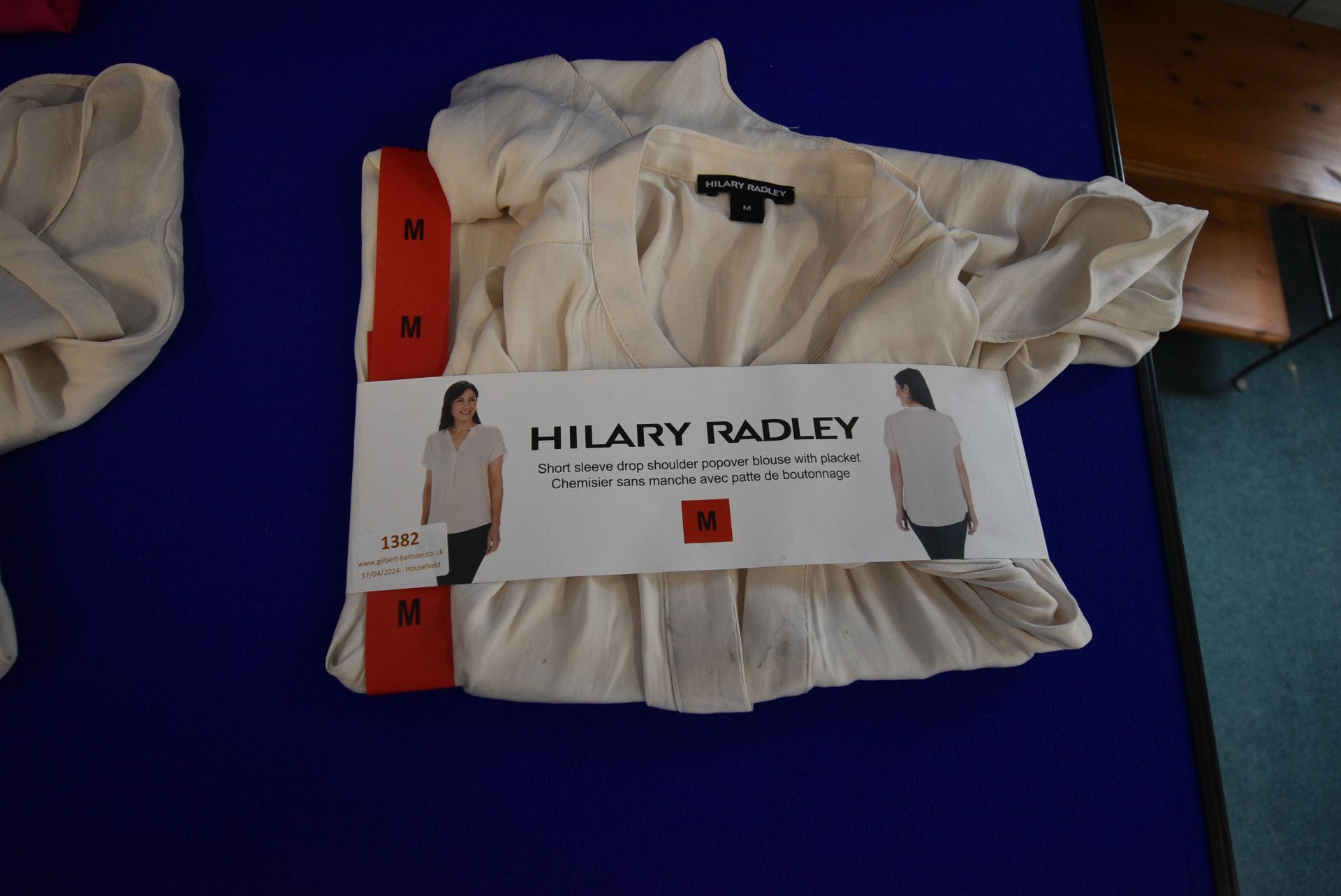 *Hilary Radley Short Sleeve Drop Shoulder Top in Cream Size: M
