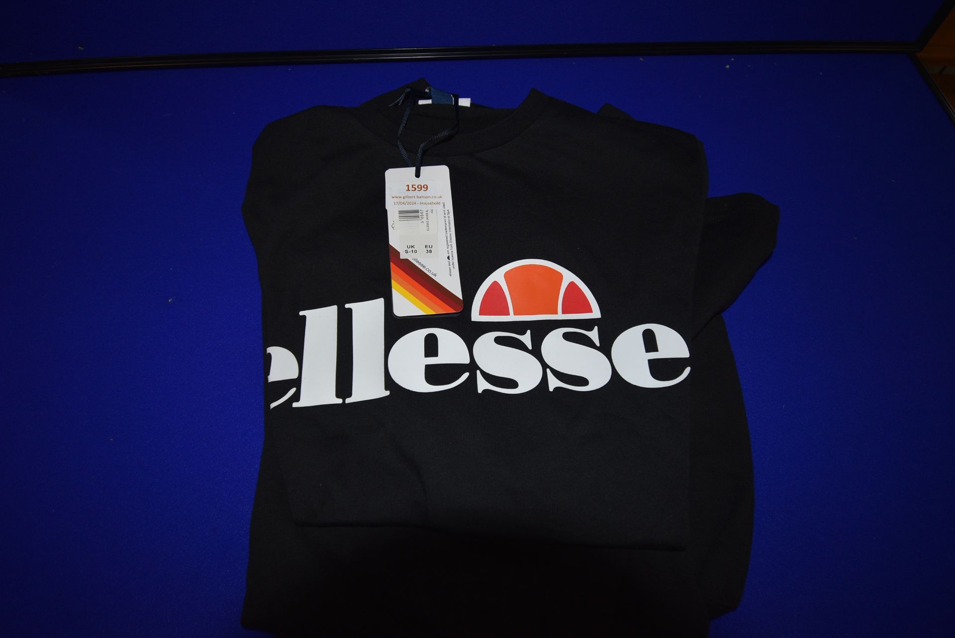 *Ellesse Black T-Shirt Size: 10