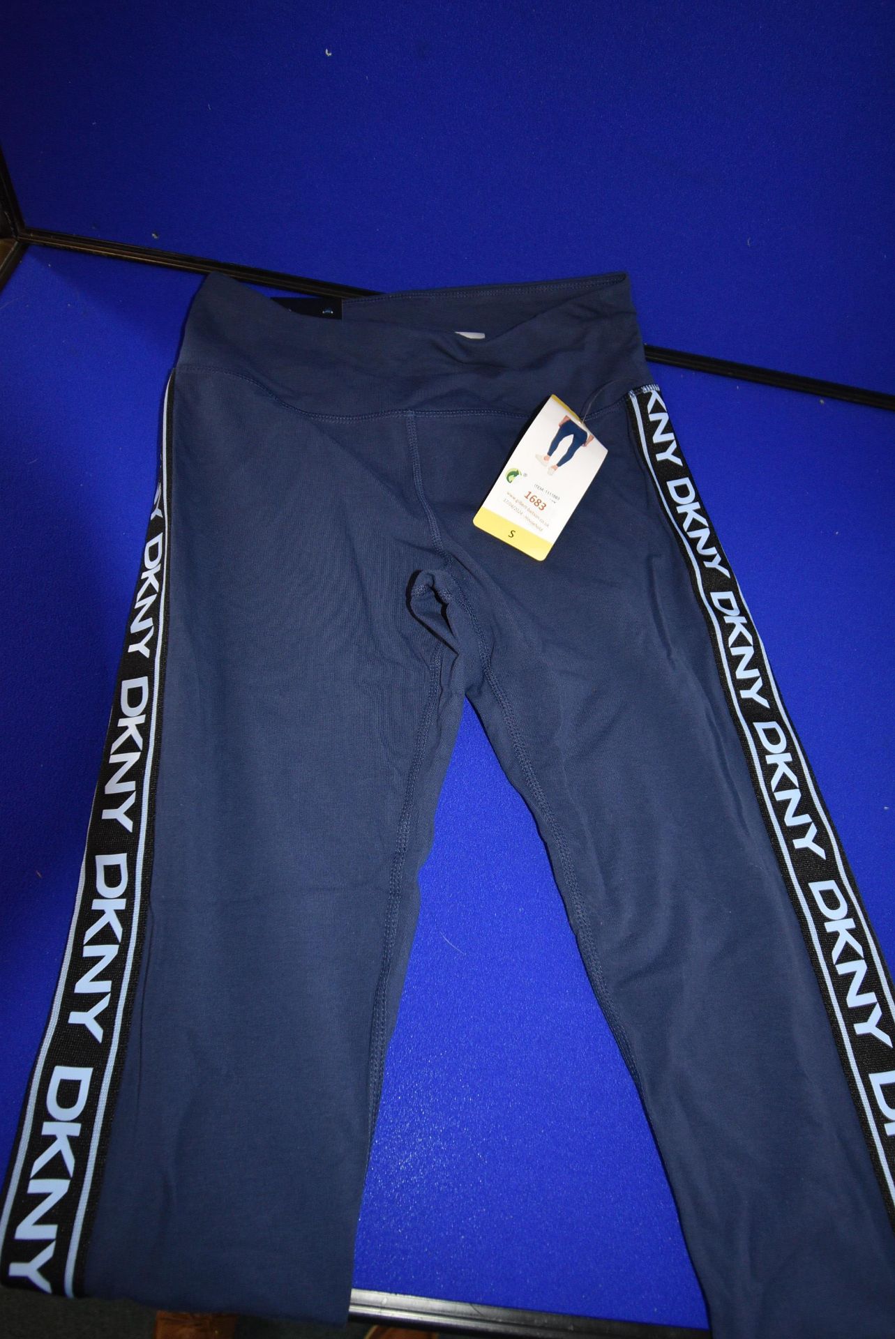 *DKNY Sport Leggings in Blue Size: S