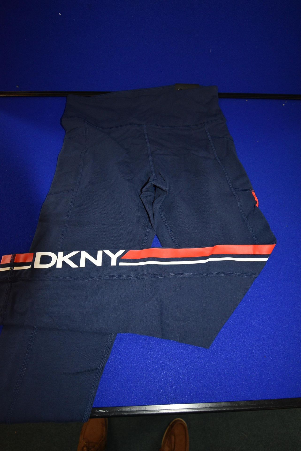 *DKNY Sport Leggings in Navy Size: S