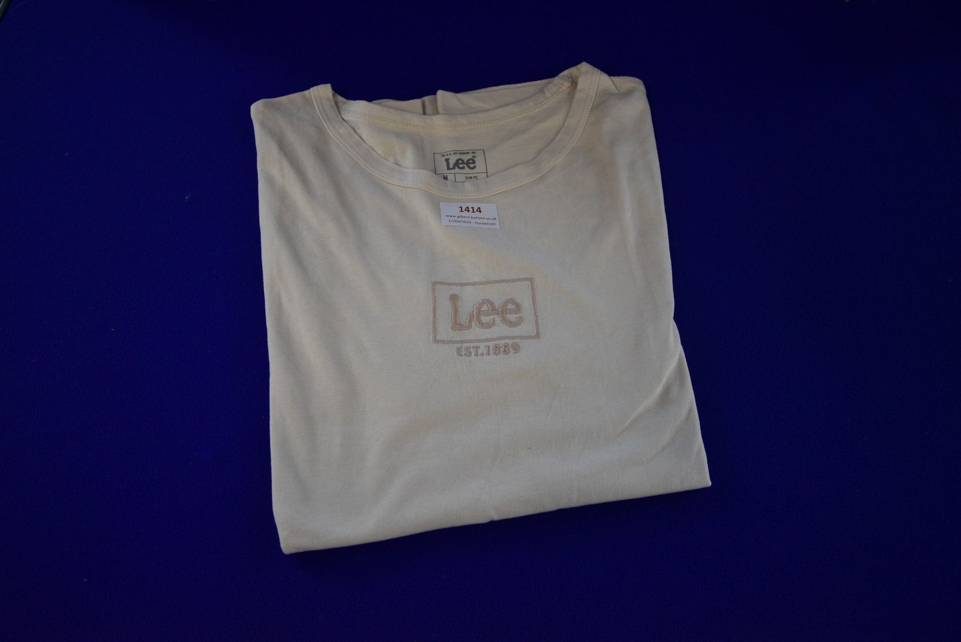 *Lee Cream T-Shirt Size: M