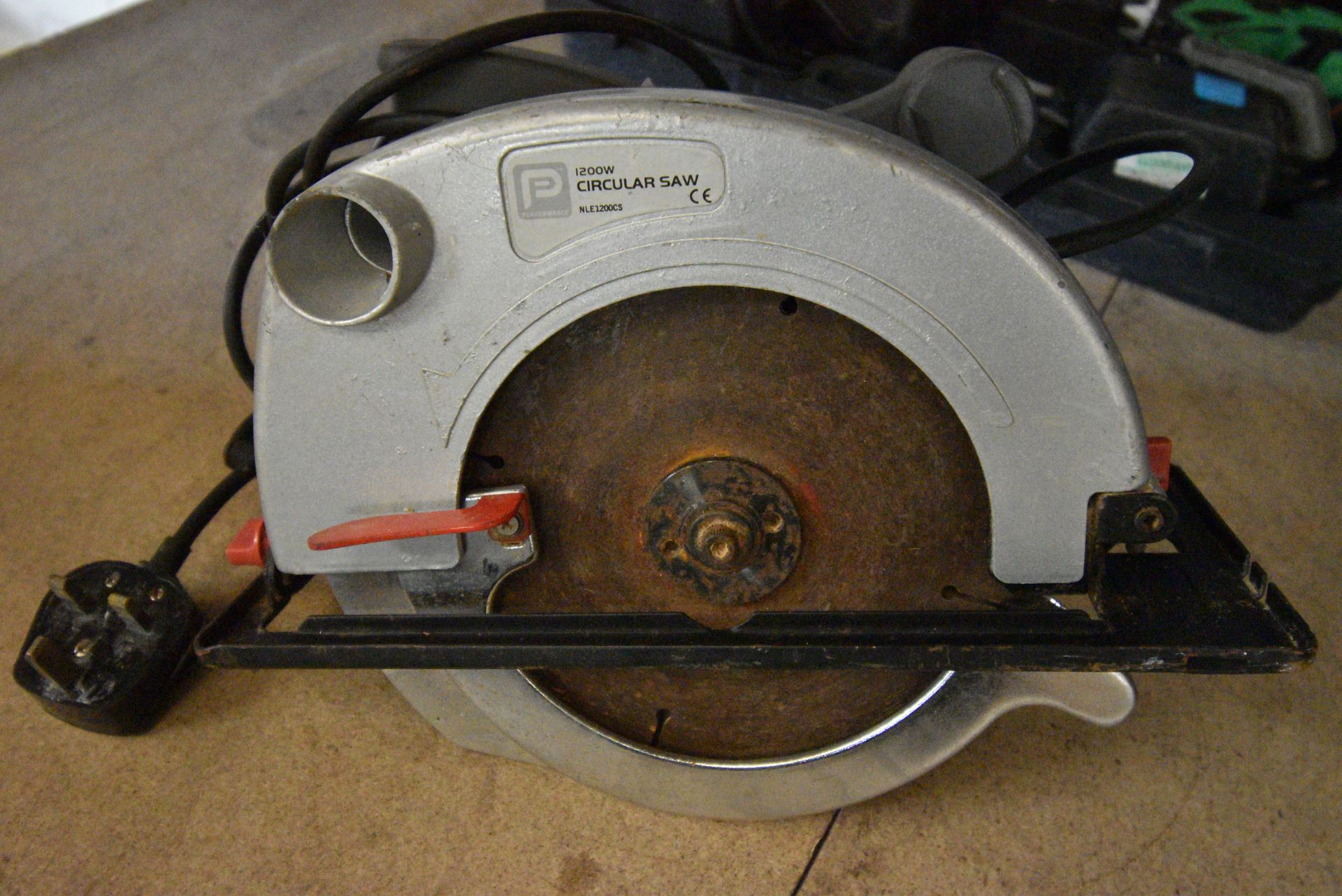 Performance Power 240v Circular Saw - Image 2 of 3