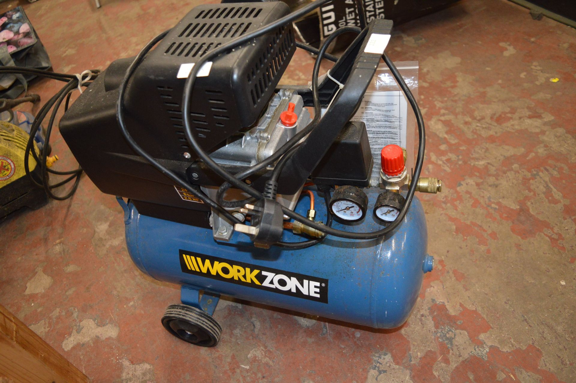 Work Zone Compressor - Image 2 of 2