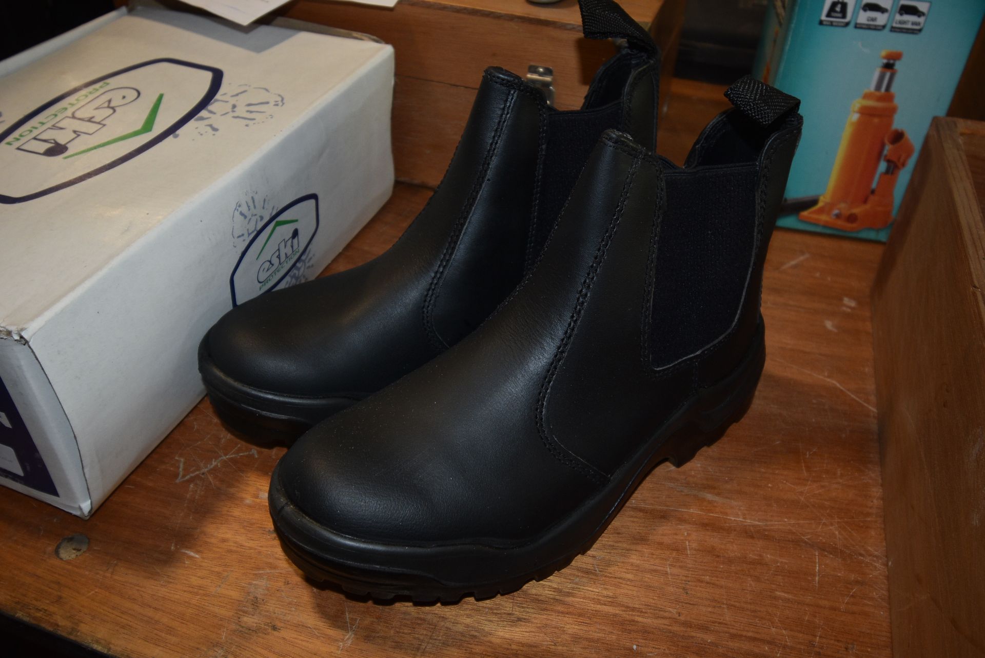 Pair of Eski PU Dealer Boots Size: 7 - Image 3 of 3