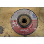 Two Packs of 10 Grinding Discs 115x6x22mm