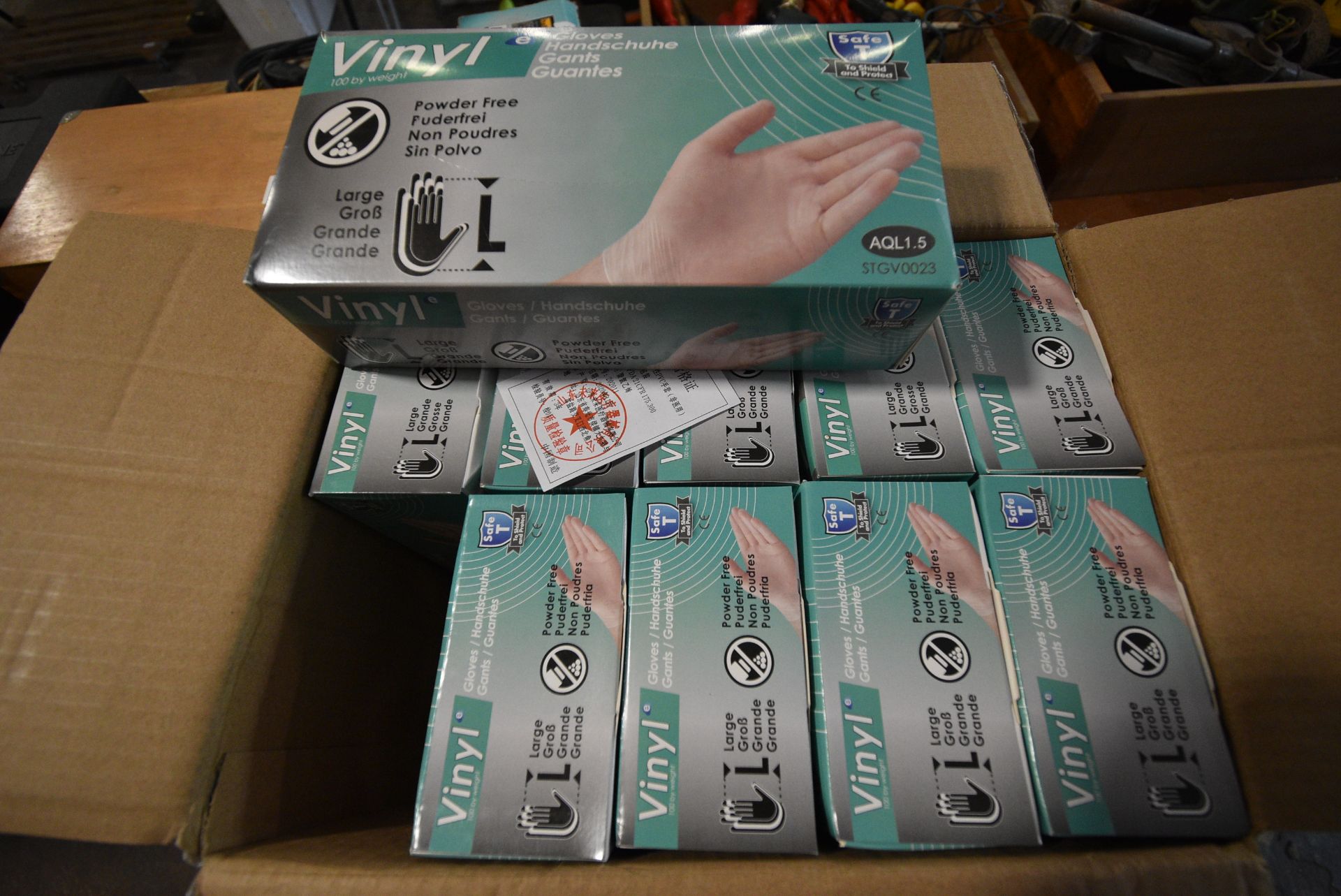 Ten Packs of 100 Vinyl Powder Free Gloves Size: L