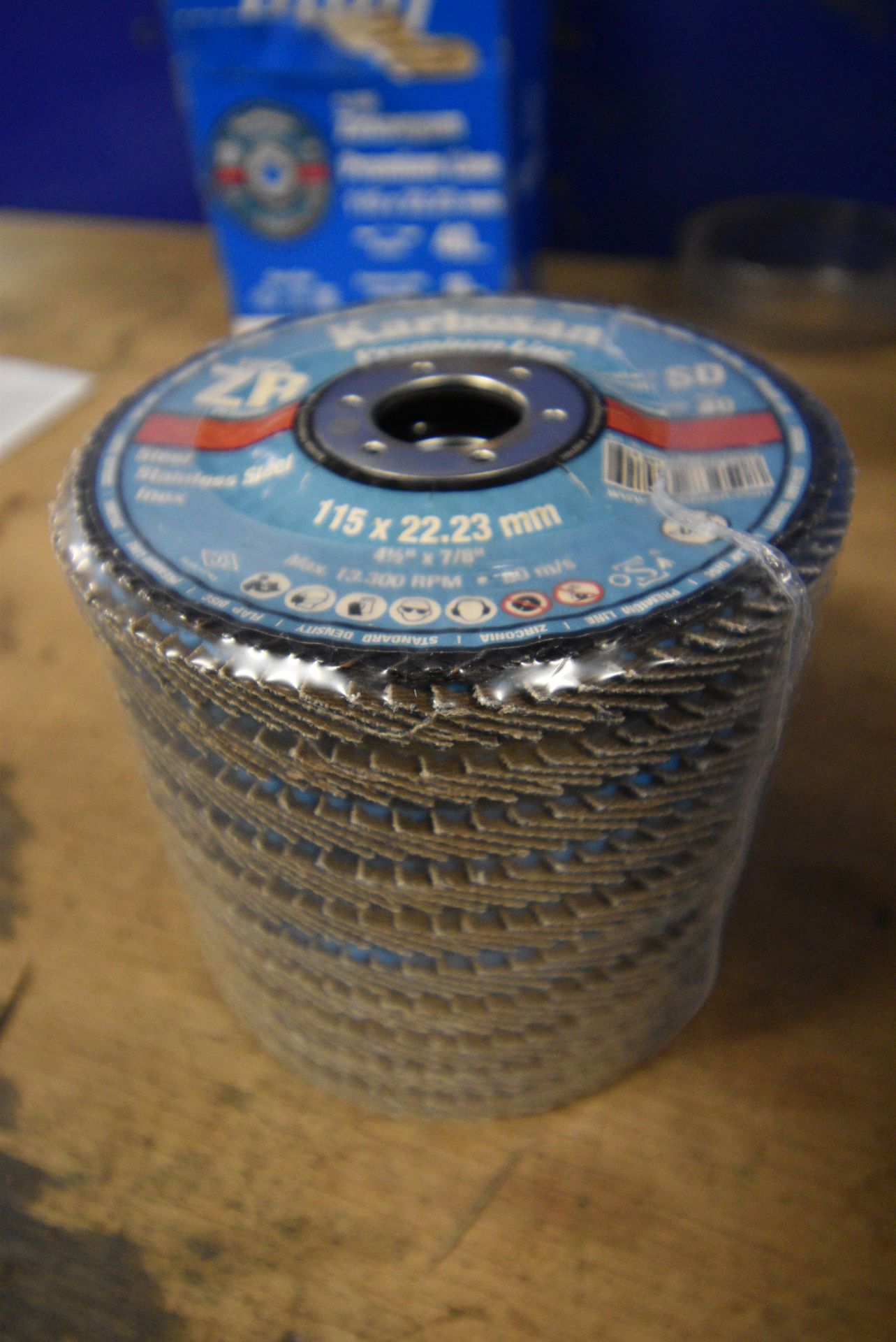 Two Boxes of 10 Flap Discs 115x22.23mm - Image 2 of 2