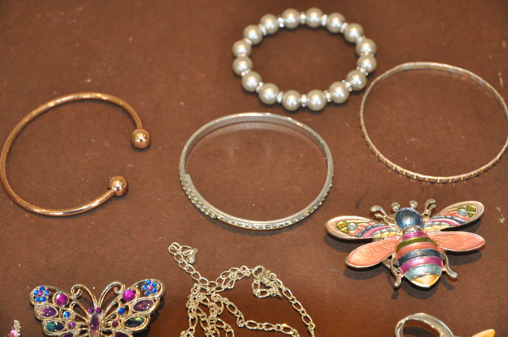 Costume Jewellery Including Bracelets and Charms - Image 2 of 3