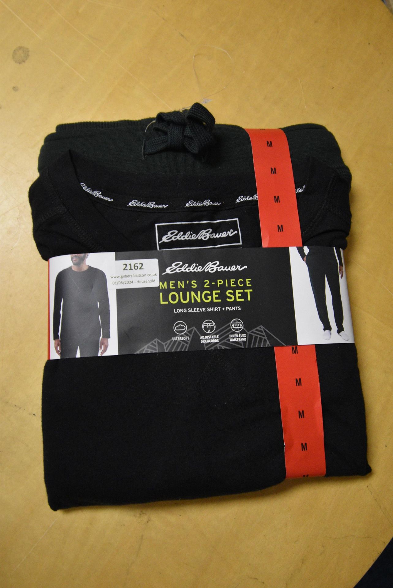 *Eddie Bauer Men’s 2pc Lounge Set in Green & Black