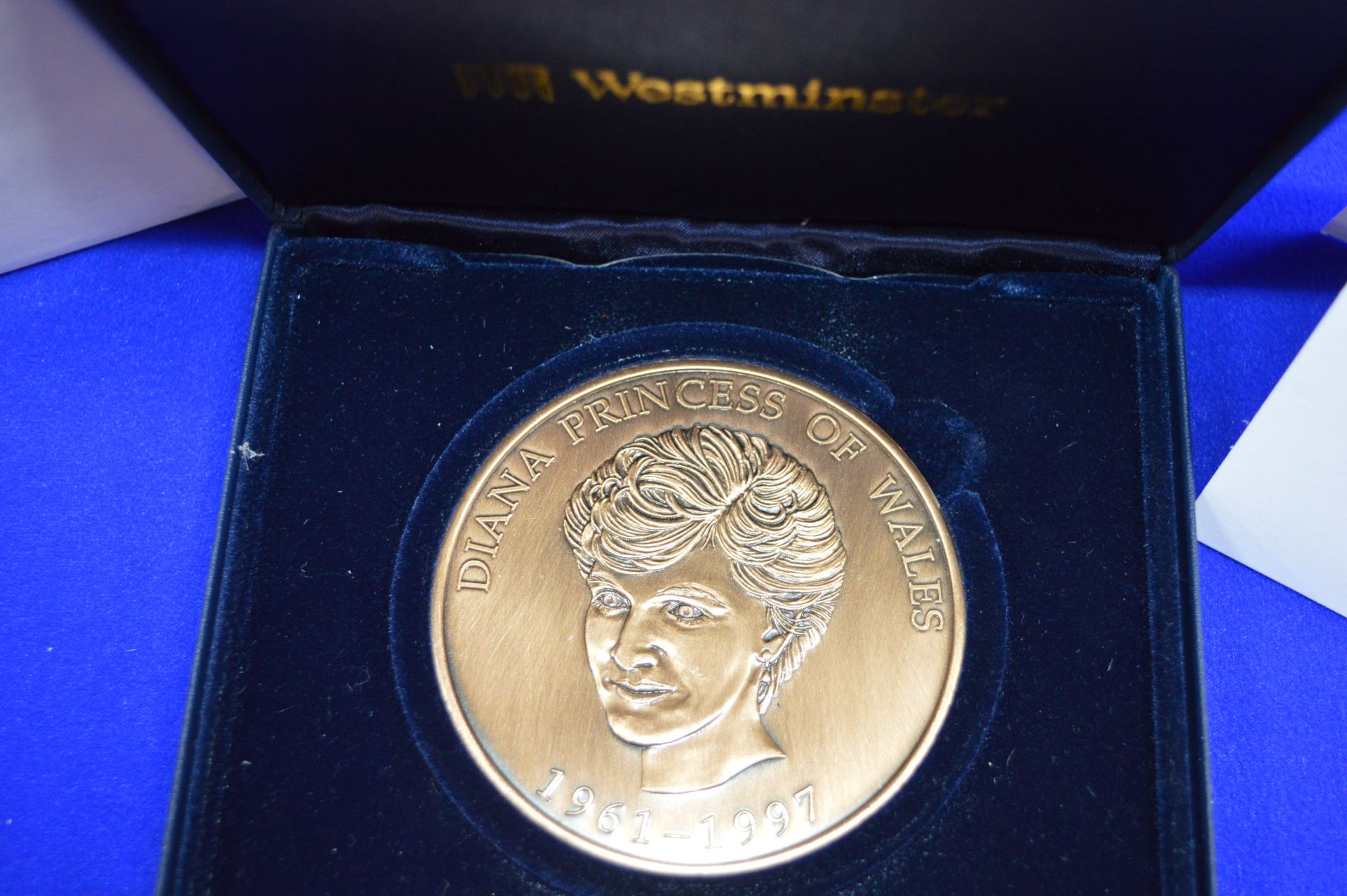 Diana Princess of Wales Commemorative Coin - Image 2 of 2