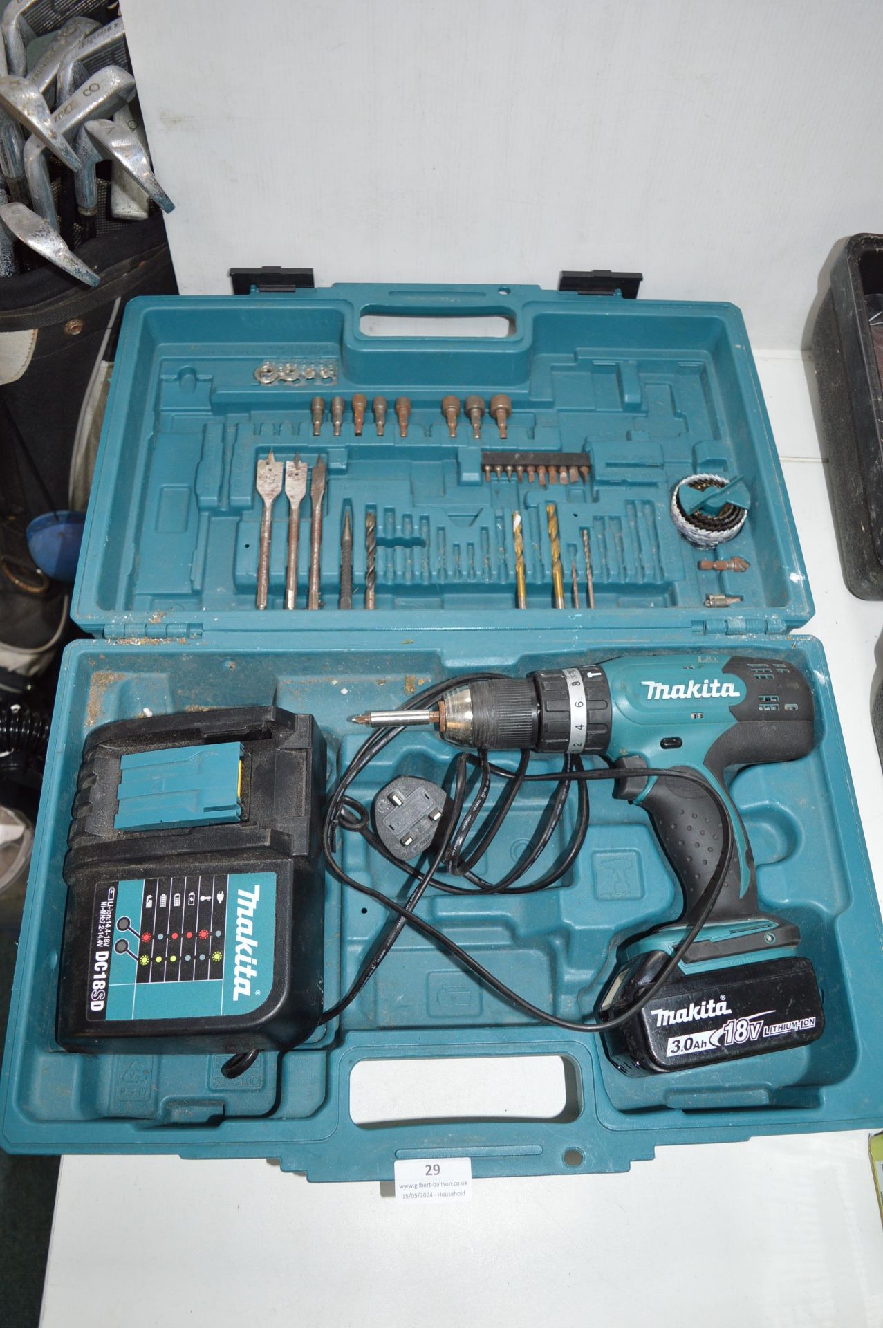 Makita DHP453 Cordless Drill with Charger, Battery