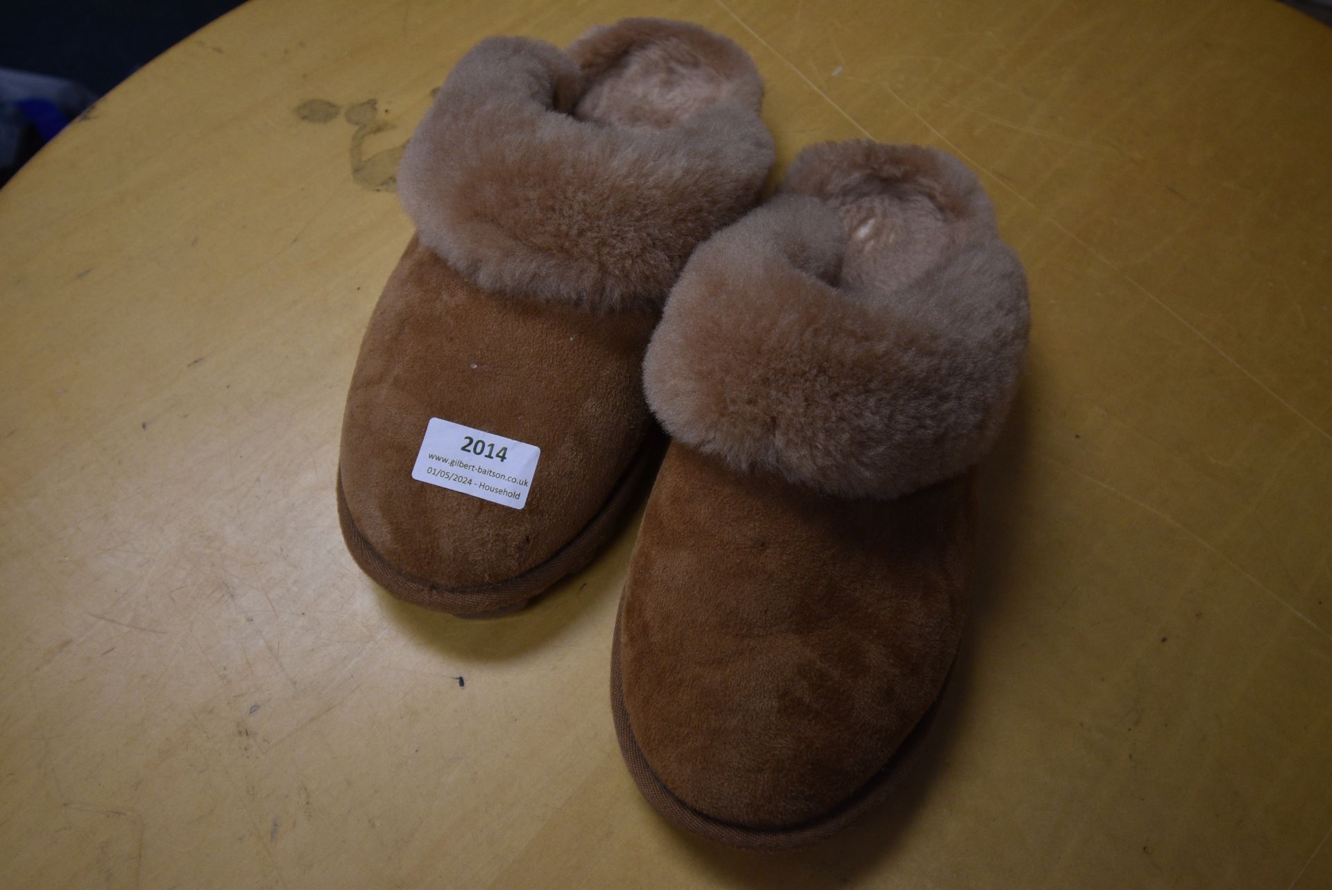 *Pair of Sheepskin Style Slippers Size: 14