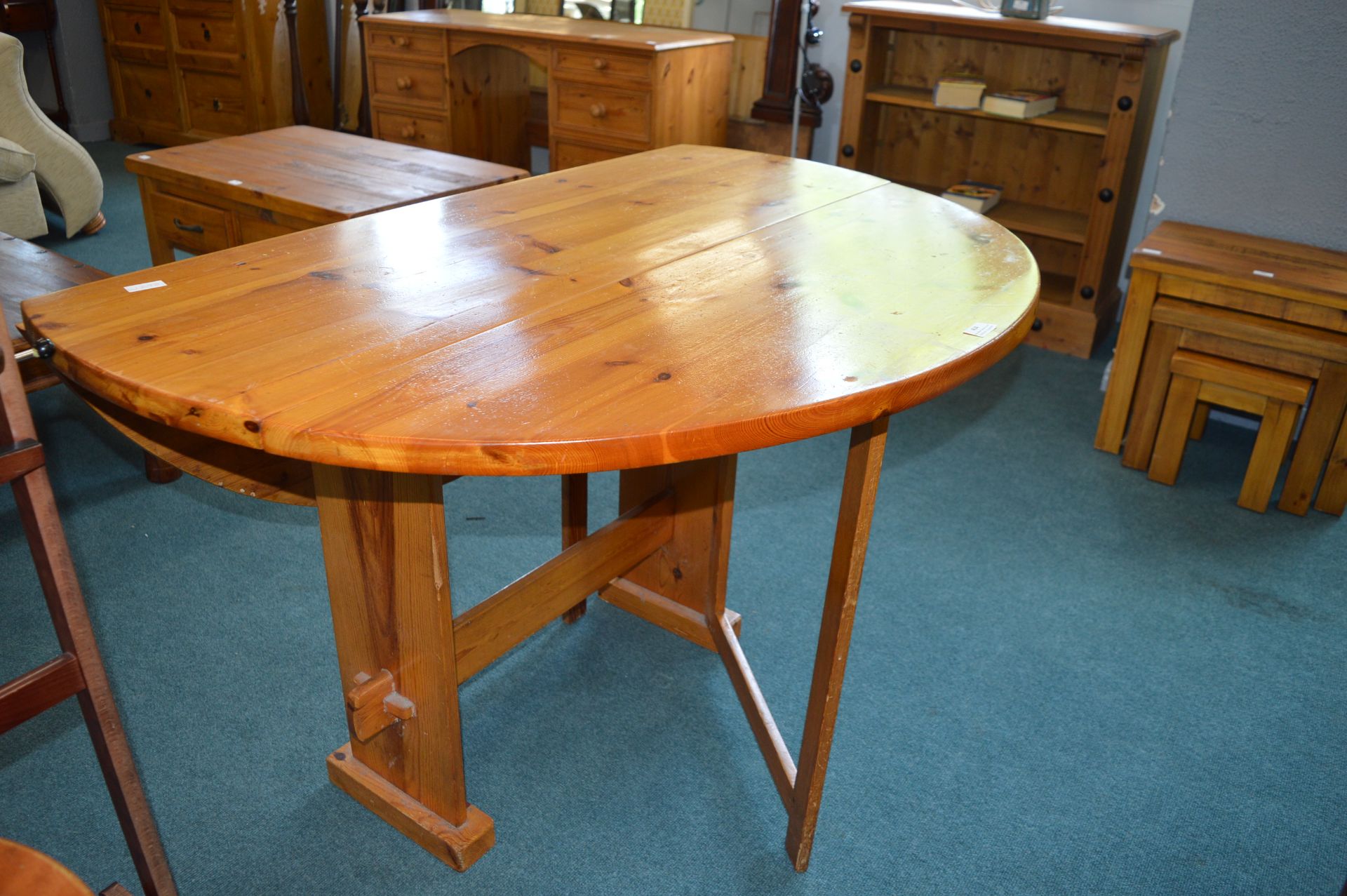 Solid Pine Circular Dining Table