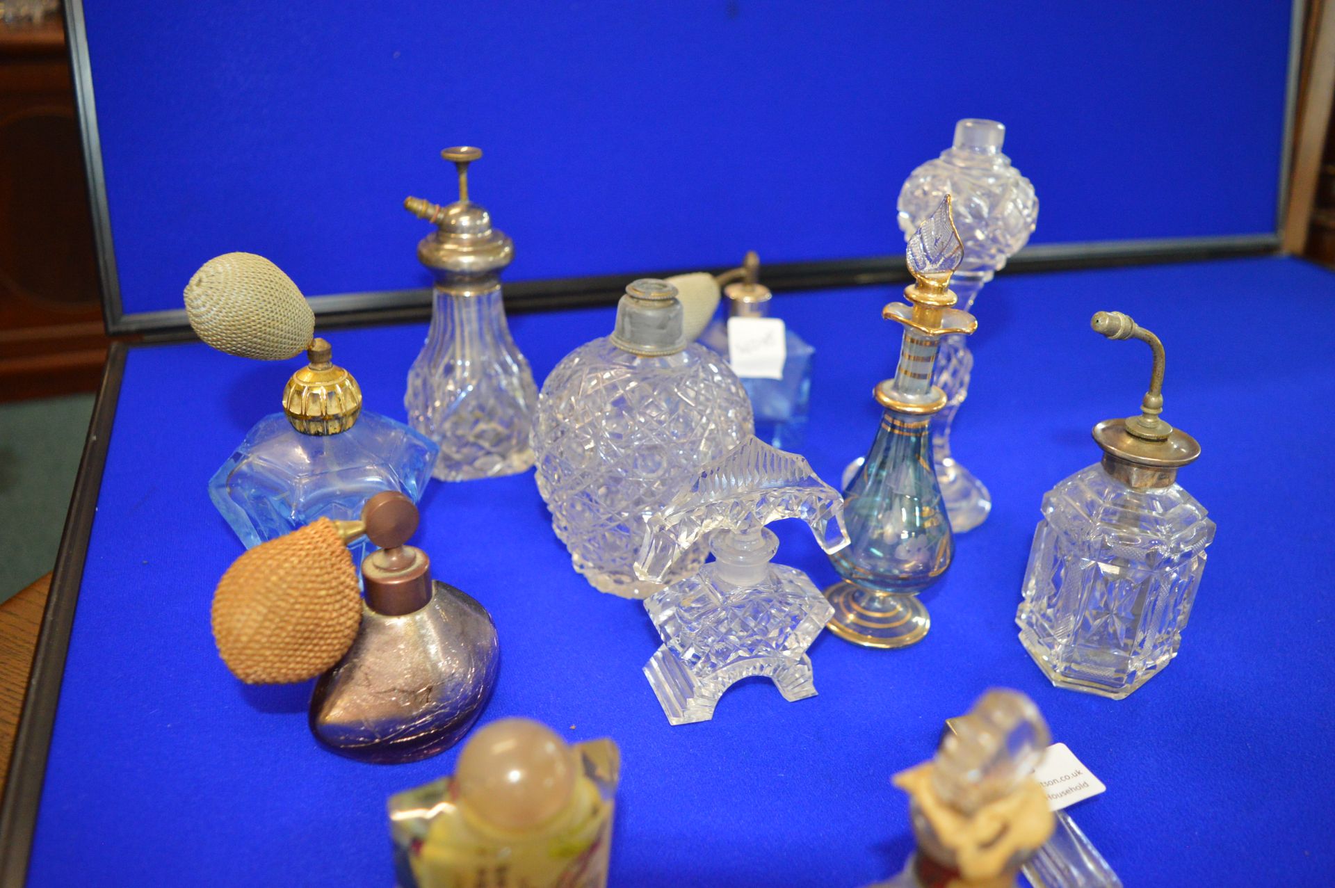 Twelve Vintage Glass Scent Bottles - Image 4 of 4