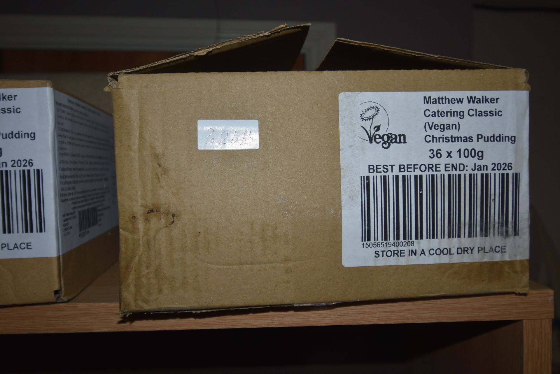 Box of 31 Mathew Walker Vegan Christmas Puddings BBD: Jan 26