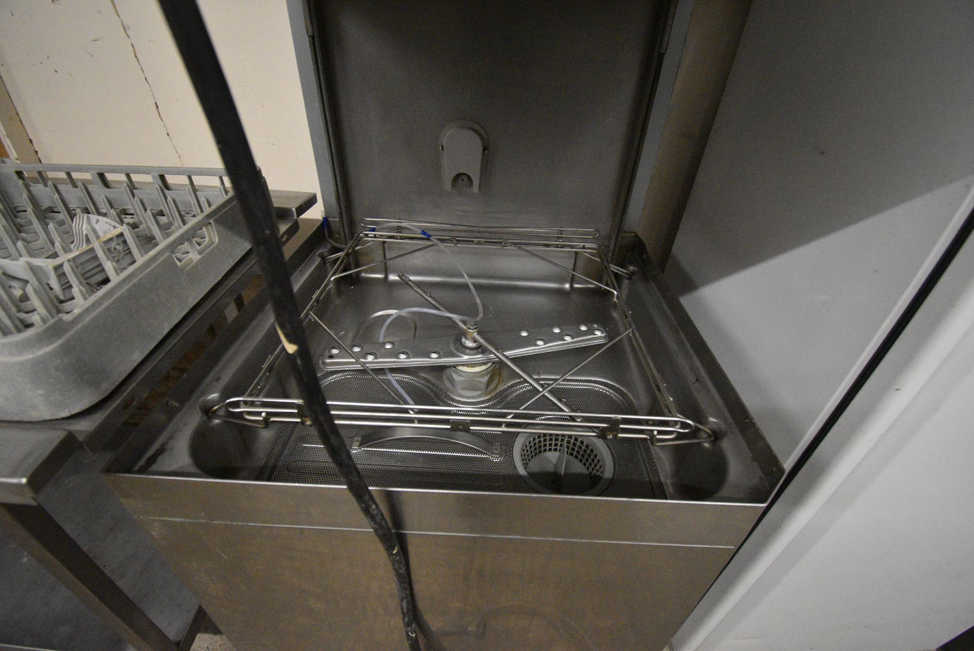 Electrolux Dishwasher with Table - Bild 2 aus 2