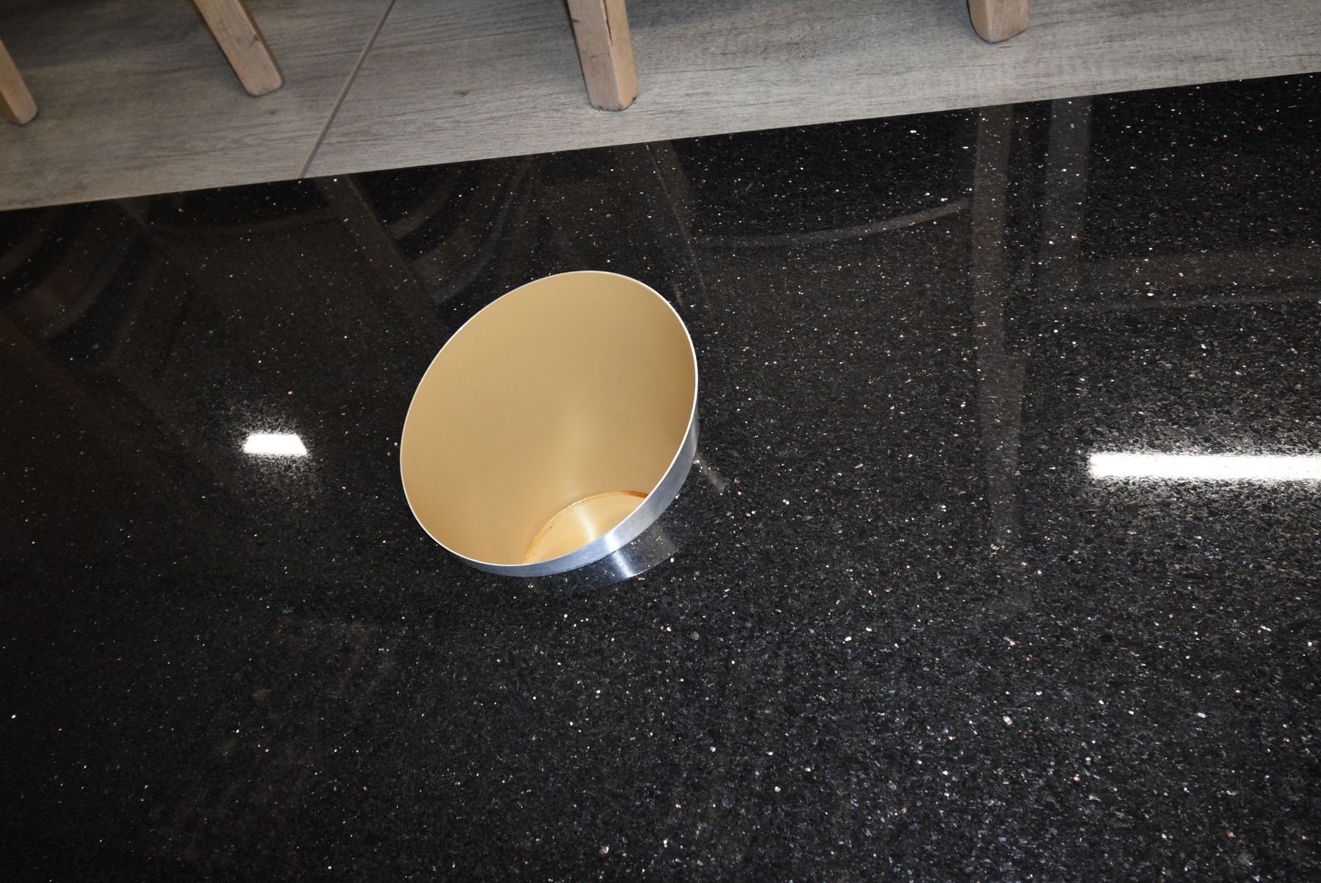 175x60cm Rectangular Black Granite Twin Pedestal Table with Ice Bucket - Image 3 of 3