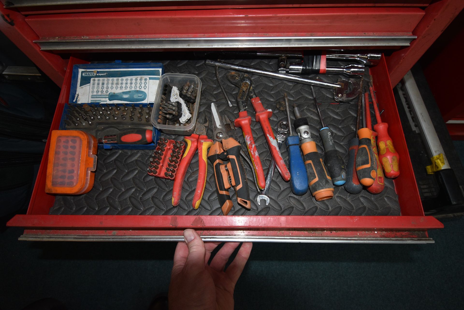 Five Drawer Mobile Tool Chest and Contents of Tools - Image 4 of 8