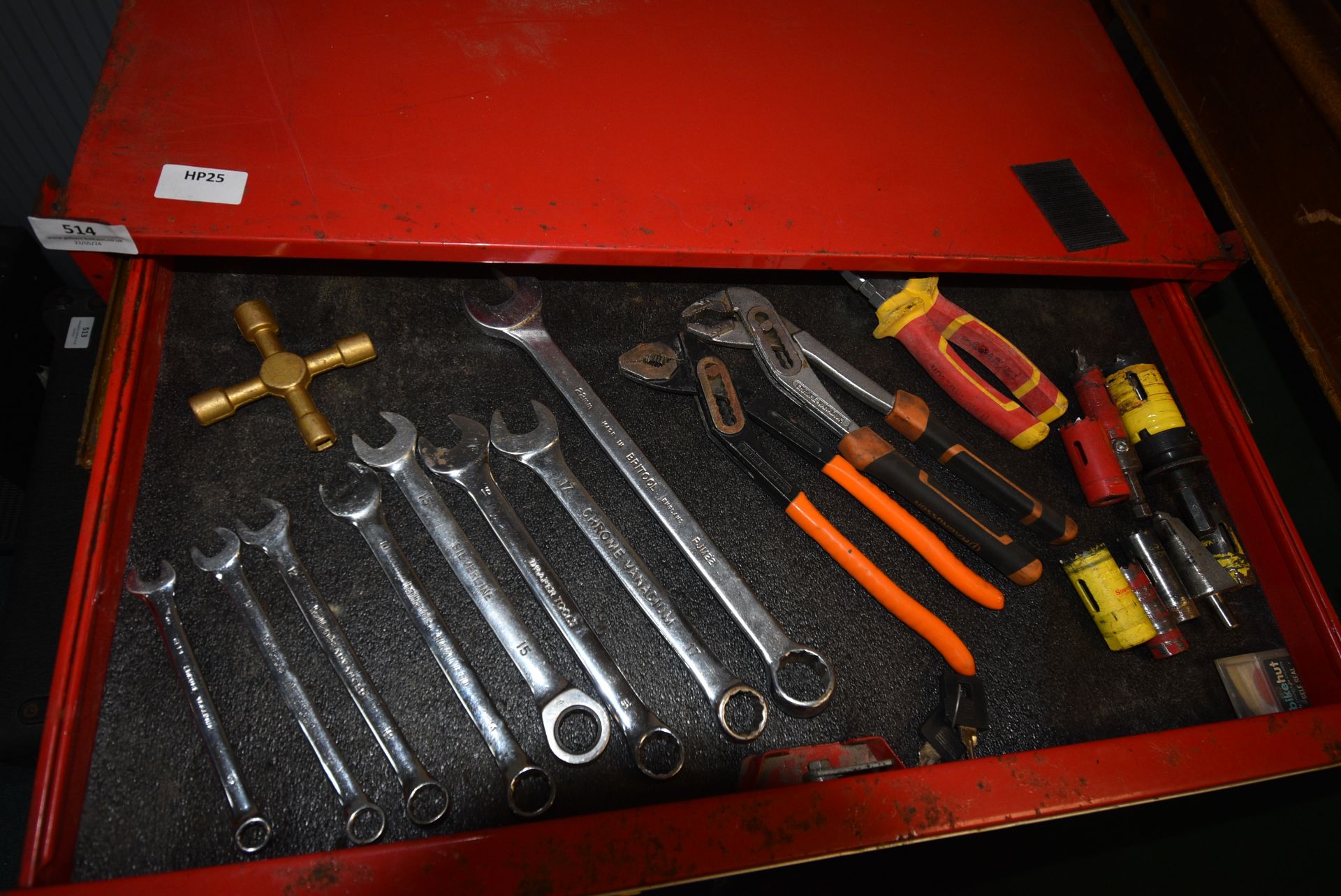 Snap On Three Drawer Tool Chest with Carry Handles 66x21x37cm and Contents of Barko and Other Tools - Image 2 of 4