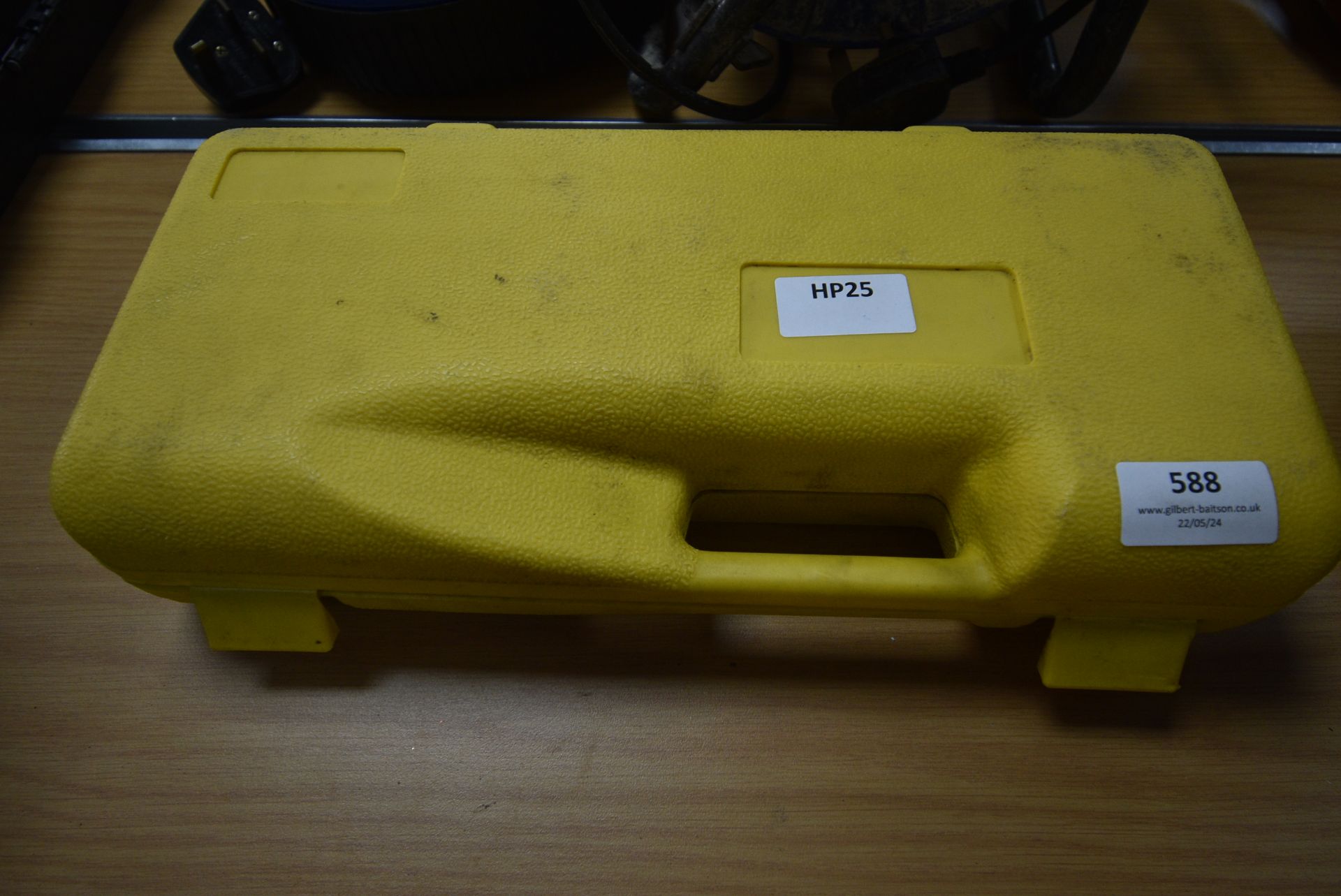 Hydraulic Crimping Tool YQK-70 with Various Attachments - Image 3 of 3