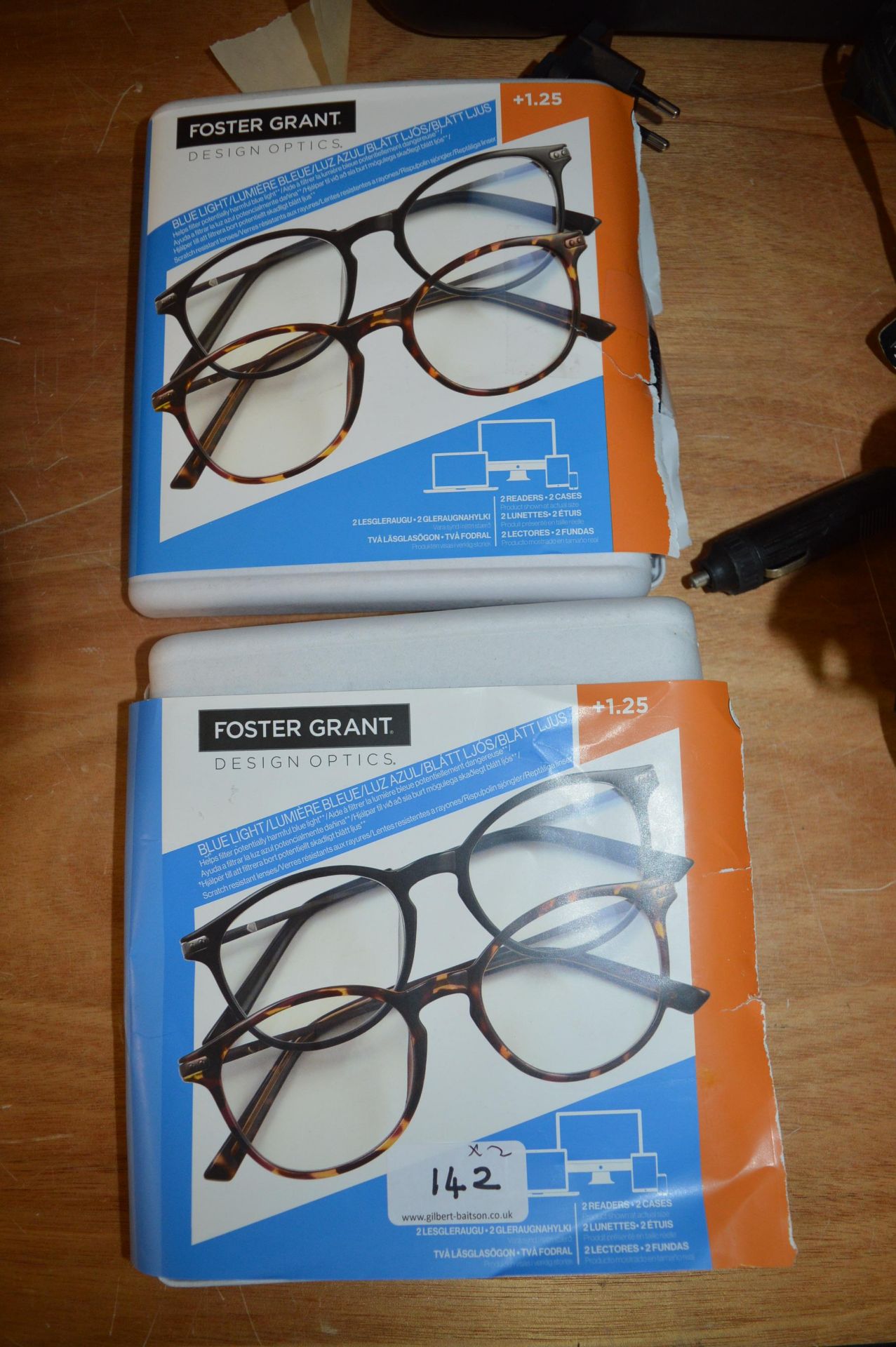 *Two Packs of Foster Grant Reading Glasses +1.25