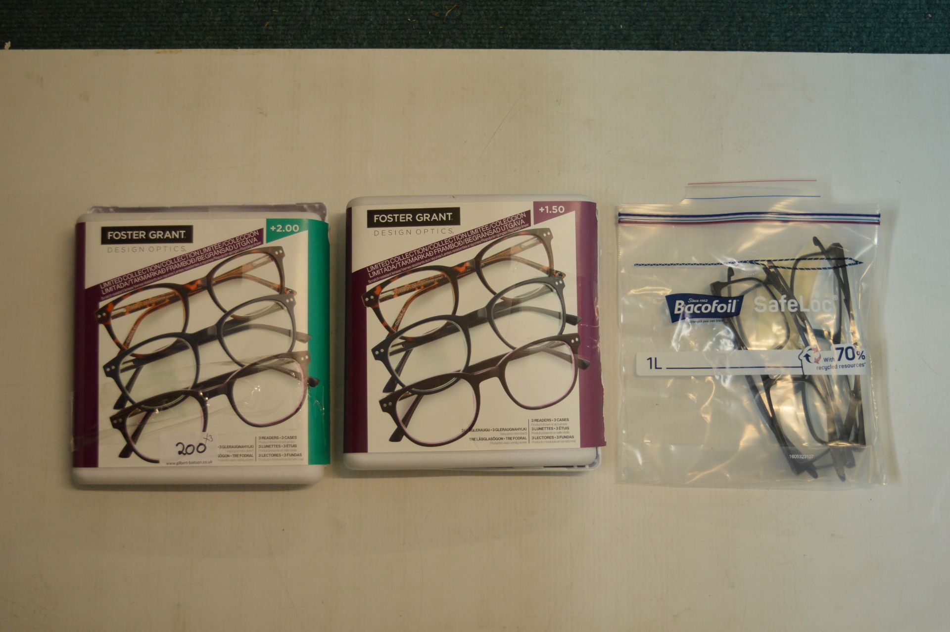*Assorted Foster Grant Reading Glasses