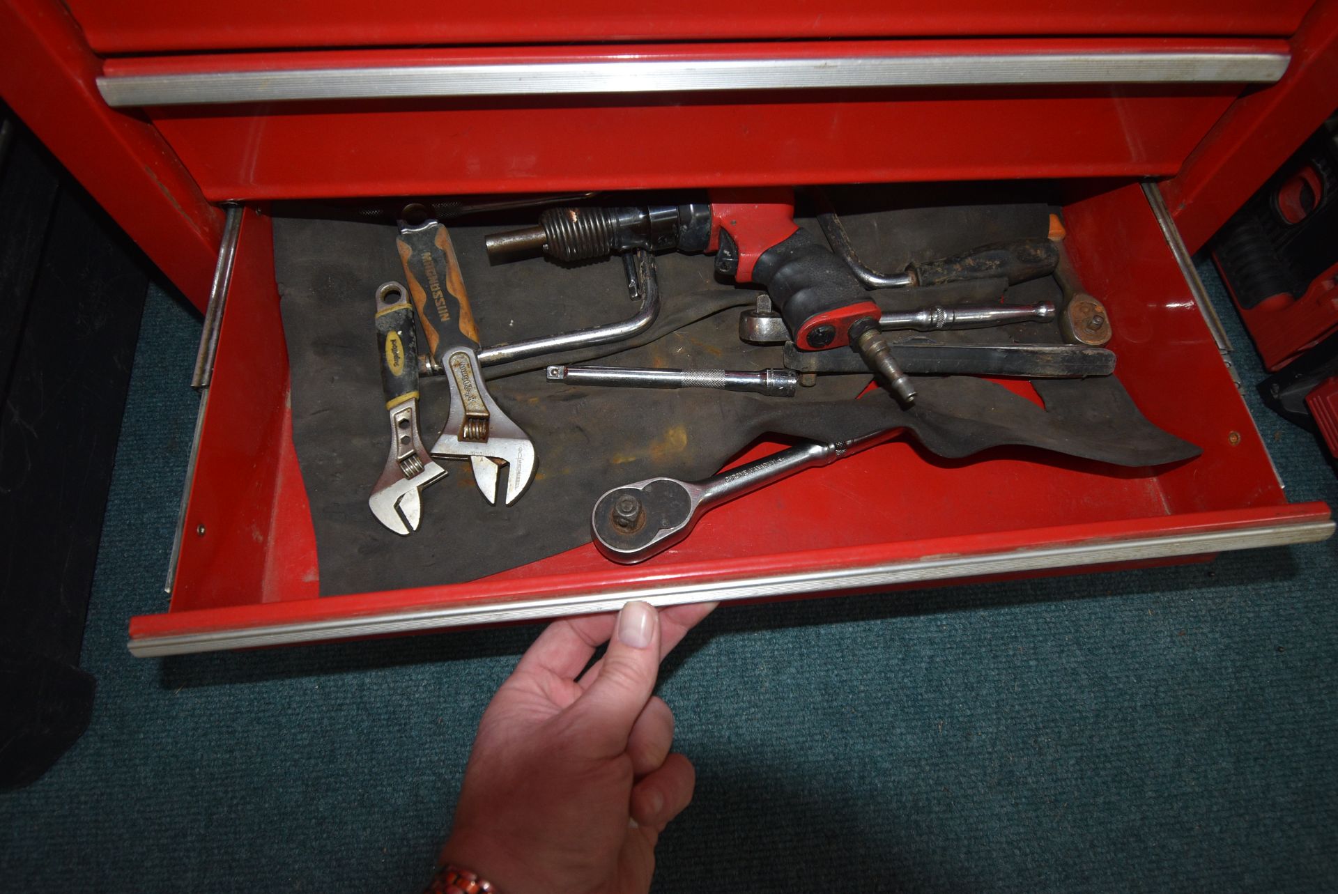 2ft x 26” Seven Drawer Tool Chest and Contents of Tools, and a Quantity of SDS Drill Bits - Bild 8 aus 9