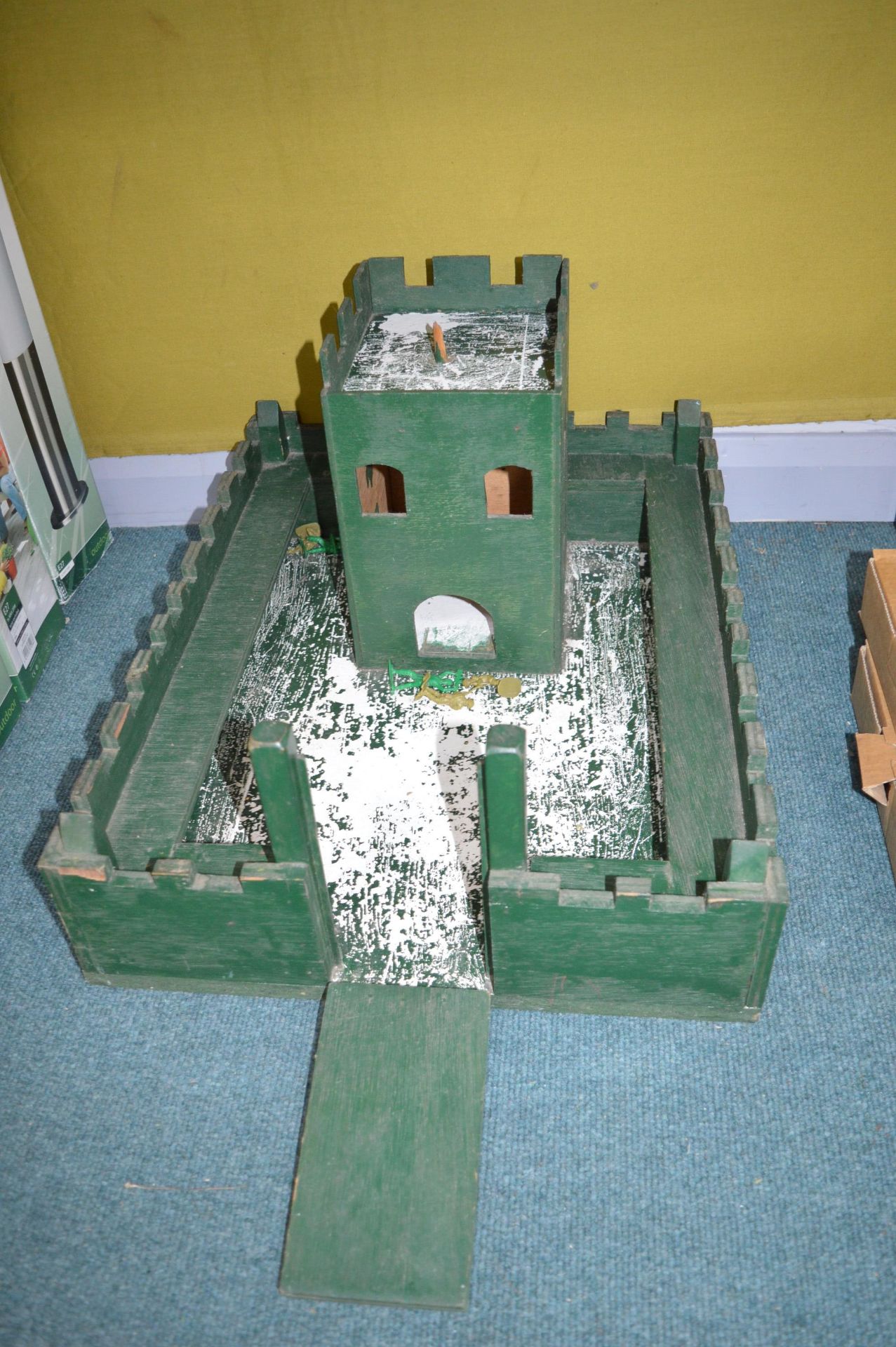 Vintage Wooden Toy Fort - Bild 2 aus 2