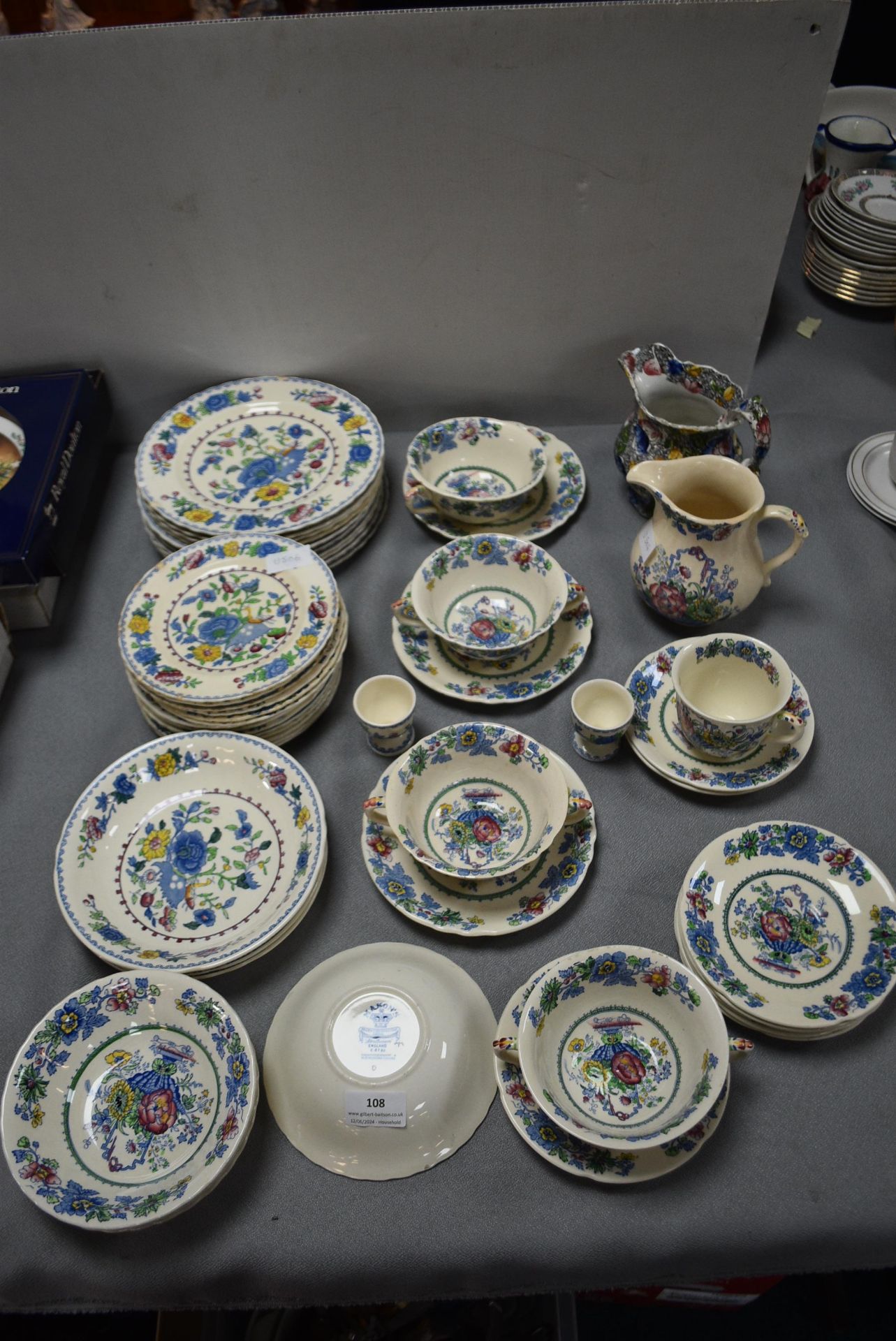 Strathmore Pattern Masons ironstone Strathmore Pattern Tableware 50+pcs