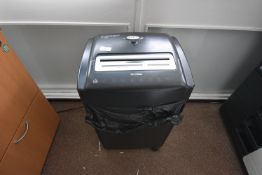 *Q Connect Q15CC Shredder