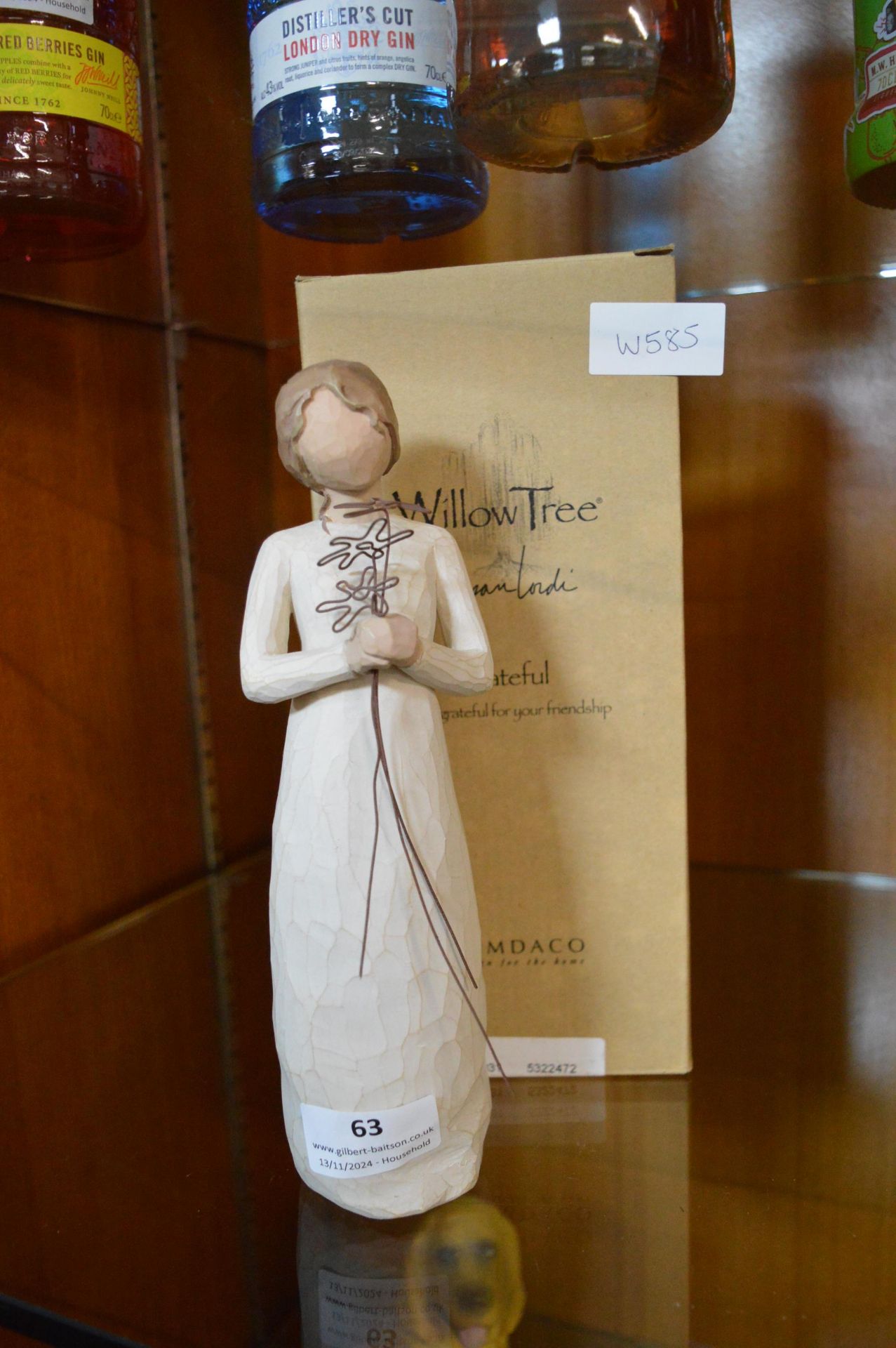 Willow Tree Figurine "Grateful"