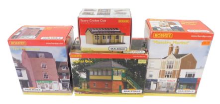 Hornby OO gauge Skaledale buildings, comprising R8955 Signal Box, R9853 Eastry Cricket Club, R9768 T