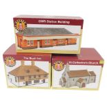 Oxford Structures OO gauge buildings, comprising OS76R001 GWR Station Building, OS76T001 St Catherin