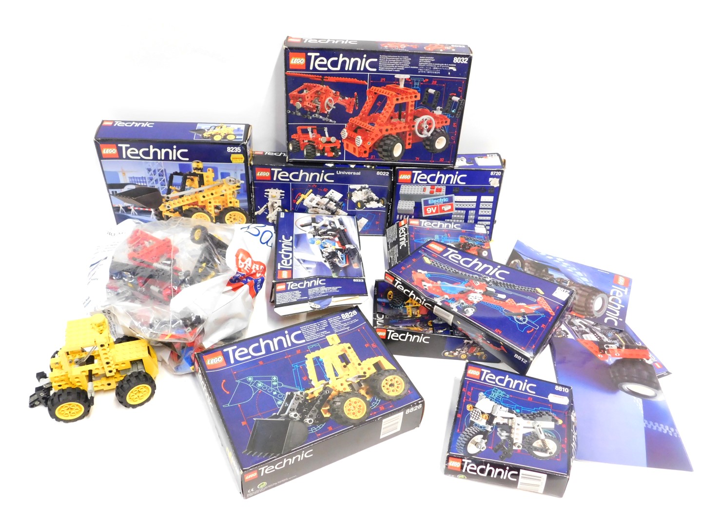 Lego Technics sets, including 8828 digger, 8235, 8808, 8032, etc. (a quantity)