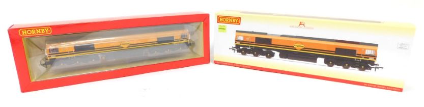 A Hornby OO gauge Class 66 diesel electric locomotive, 66623, Freightliner orange and yellow and bla