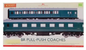 A Hornby OO gauge coach pack, R4534D BR Maunsell second open coach and a BR Maunsell brake composite