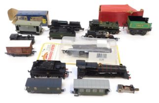 Bachmann, Hornby and other locomotive bodies and chassis units, including Hornby GWR pannier tank lo