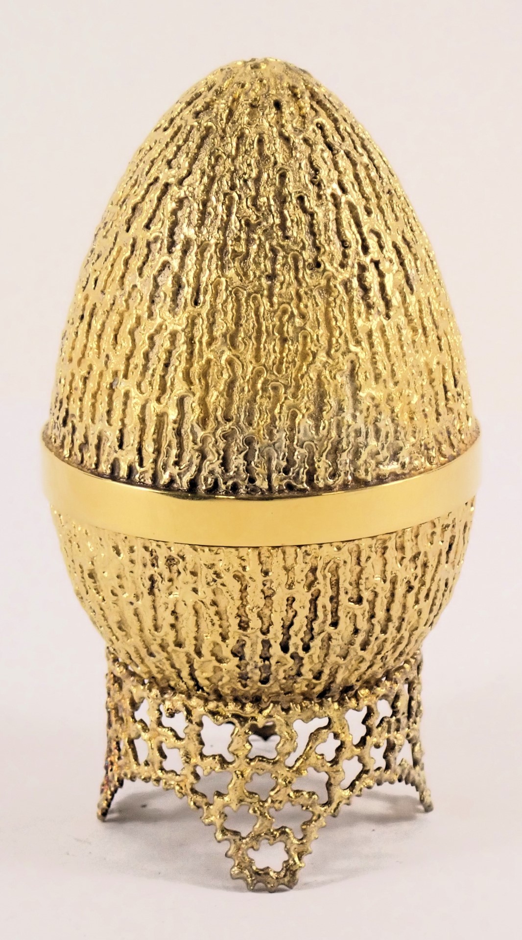 A Stuart Devlin silver parcel gilt Hippo egg, London 1973, with unmarked silver gilt coloured stand, - Image 2 of 4