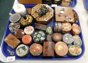 A group of painted and ceramic trinket boxes. (1 tray)