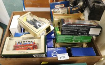 Diecast cars and vehicles, comprising Days Gone, Fina, Matchbox and others. (1 box)